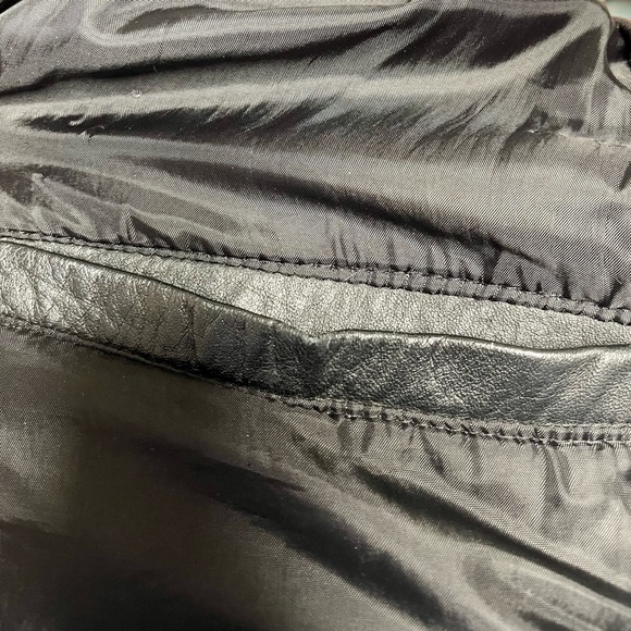 Hill & Archer Leather bomber style jacket, Approx 24” PTP, 26” Long Size 42 - Picture 10 of 11